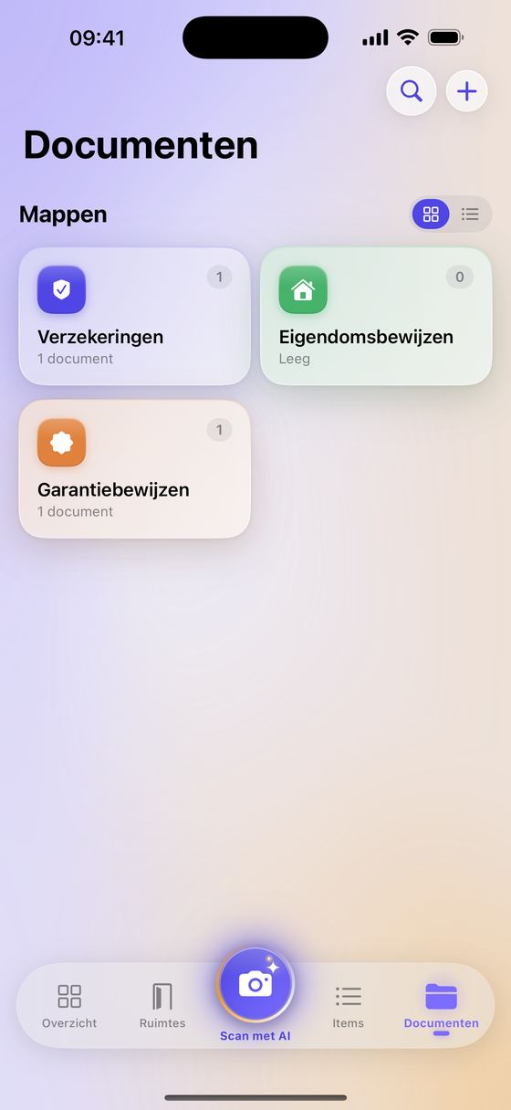 Documenten in mappen: Verzekeringen, Eigendomsbewijzen en Garantiebewijzen.